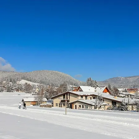 فندق Logis Le Vernay