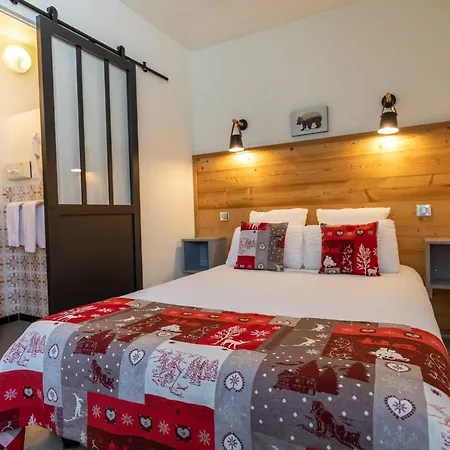 Hotel Logis Le Vernay 3*