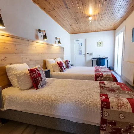 Logis Le Vernay 3*