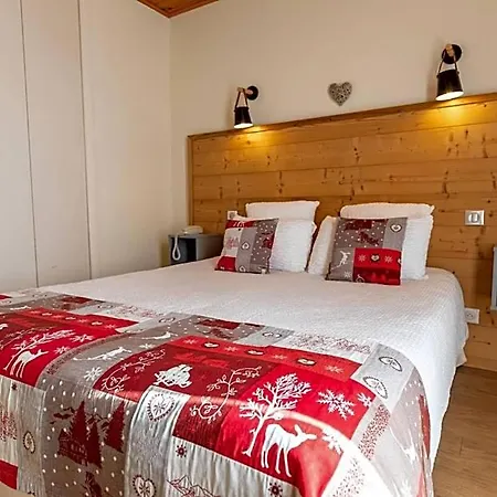 Logis Le Vernay Hotel
