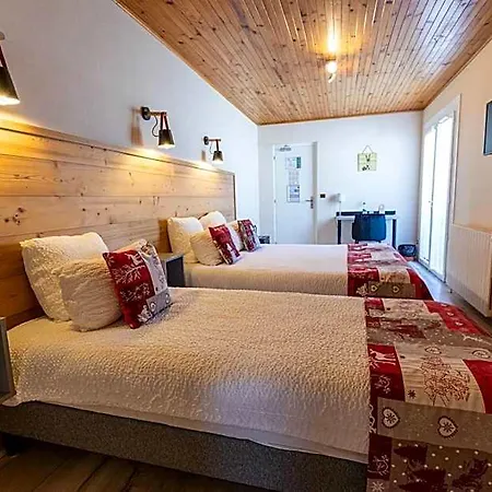 Logis Le Vernay Hotel