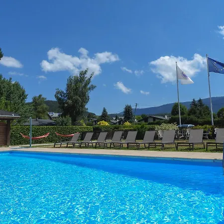 Logis Le Vernay Hotel 3*